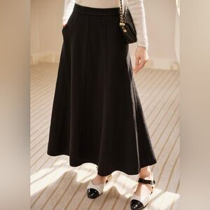 Chill Cozy Classic Wool maxi skirt - Black